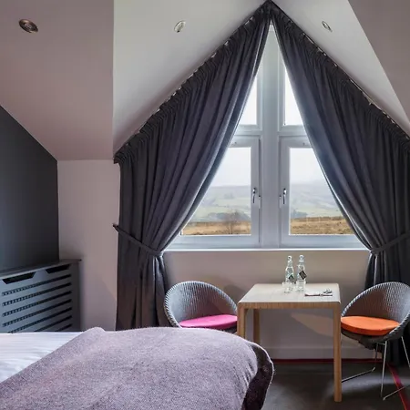 Westmorland 3* 테베이